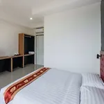 High So Low Cost Aparthotel