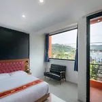 High So Low Cost Aparthotel