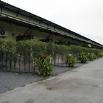 Lux Inn