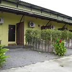 Lux Inn