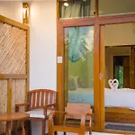 Ruean Thai Nai Bang By Pansak Resort