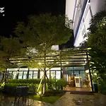 Prime Time Hotel