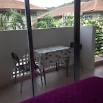 On Street Bed And Breakfast