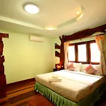 Baan Po Ngam Resort