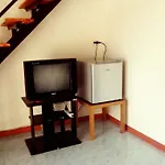 Laemsor Modern House Resort