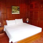Baan Laem Noi Villa