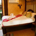 Phu Proud Resort