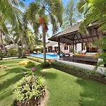 Ban Laem Sor - Tropical Beachfront Retreat
