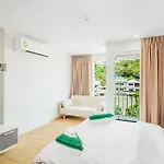 Condo In Kata In Ozone A606