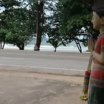 Sunee Beach Apartment Laem Mae Phim Rayong
