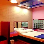 Zigzag Resort