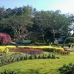 Roong Aroon Hot Springs Resort