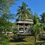 Lah Own Khaolak Resort