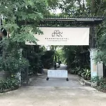 339 Hotels & Resort