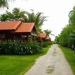 Ban Ruen Mai Ngam