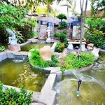 Dusita Grand Resort