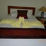 Roong Aroon Hot Springs Resort