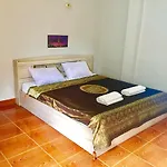 Sake Beach Hostel