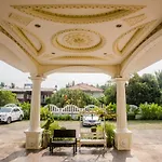 Monrawee Pavilion Resort
