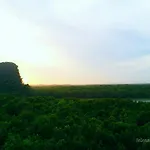 Sunrise Inn