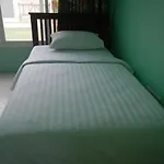 Pat\'S Hideaway Bungalows
