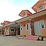 Rojanavee Resort