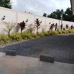 Parawee Resort
