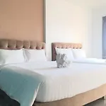 Boutique Summer House
