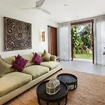 Villa Analaya
