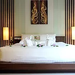 Naiharn Garden Villa