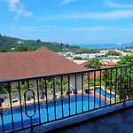 Happy Holidays Luxury Pool Villa