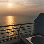 Sandy Beach Condo 17D
