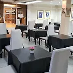 The Residence Airport & Spa