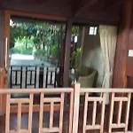 Ruean Mai Chai Khlong