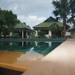 Baannoksuan Resort