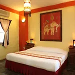 Maethaneedol Khao Kho Resort