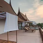 Thaihome Resort