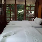 Ruean Mai Chai Khlong