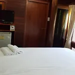 Ruean Mai Chai Khlong