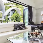 Shadow Villa