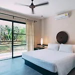 Beachfront Talingngam