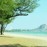 Autumn Hua Hin - The Sunset Room