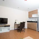 Bbg Seaside Luxurious Service Apartment