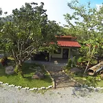 Khao Hin Tang Resort