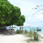 Koh Ngai Camping