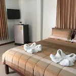 Pra-Ae Lanta Apartment