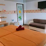 Waratee Spa Resort Villa