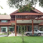 Phuaob Nam Sai Country Resort