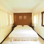 Baan Suan Amphawa
