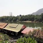 Khaothone River View Resort